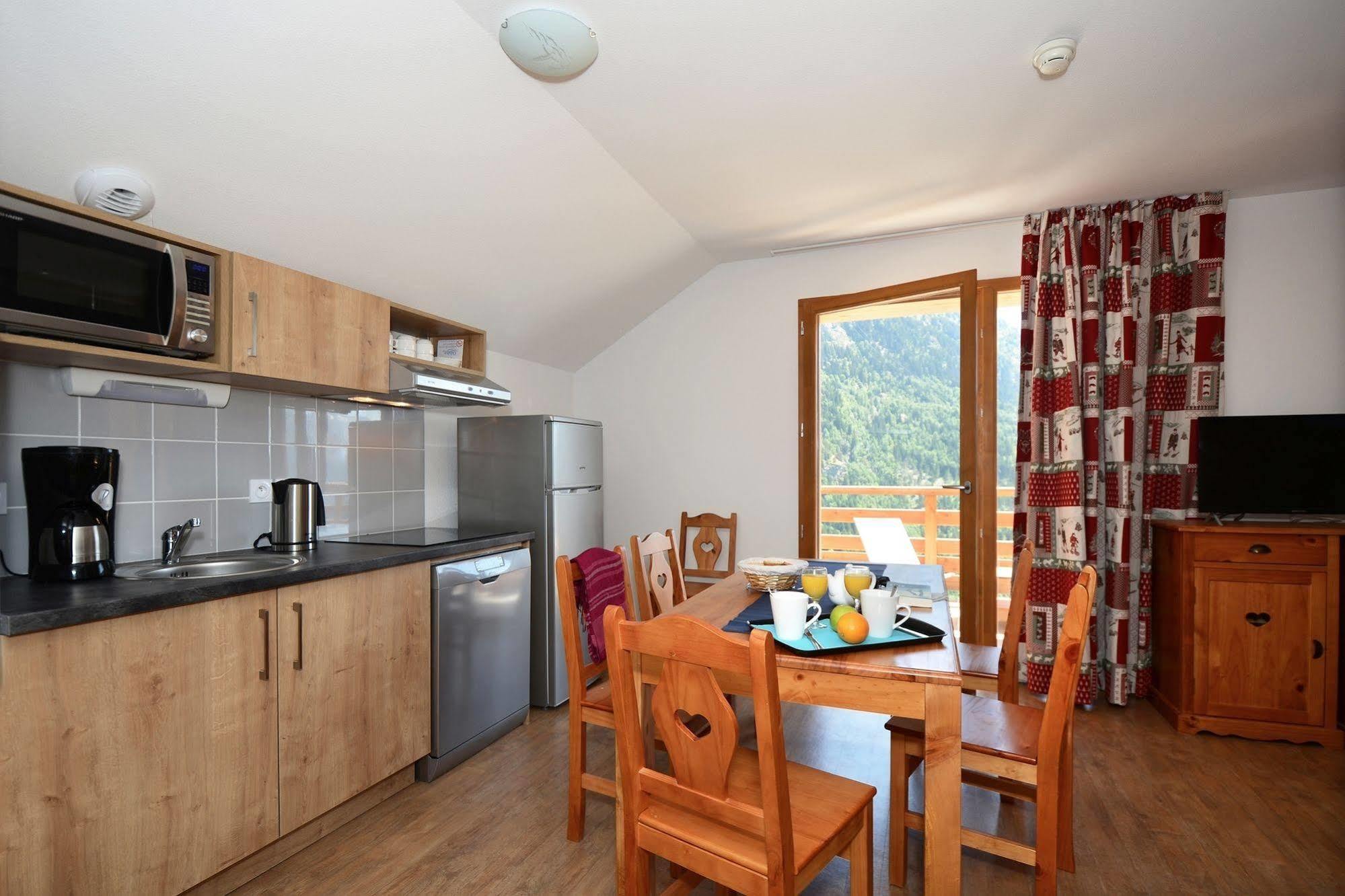 Residence Goelia Le Crystal Vaujany Exteriér fotografie